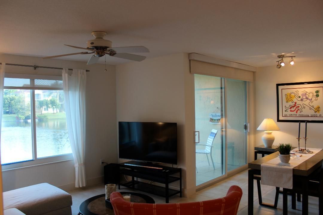 For Rent: $4,600 (2 beds, 2 baths, 1233 Square Feet)