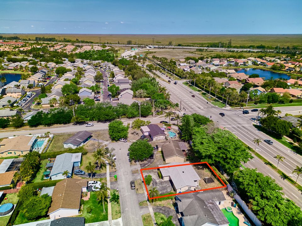 Active With Contract: $410,000 (2 beds, 2 baths, 1217 Square Feet)