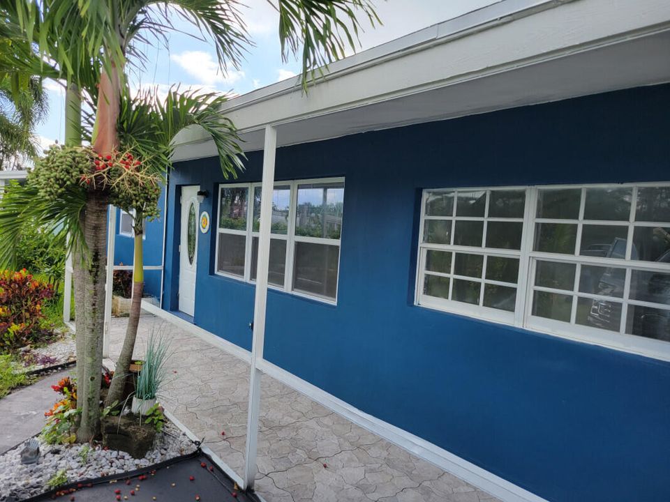 For Sale: $475,000 (3 beds, 1 baths, 1340 Square Feet)