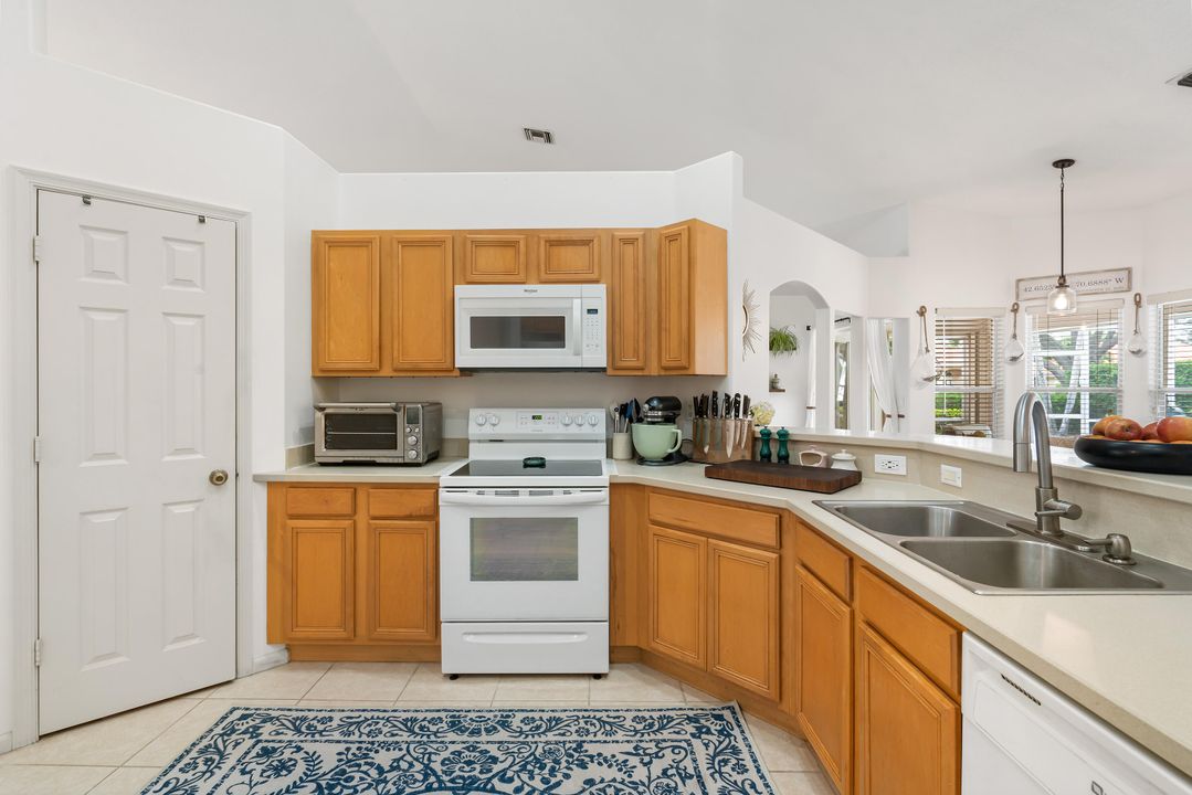 For Sale: $675,000 (4 beds, 2 baths, 2050 Square Feet)