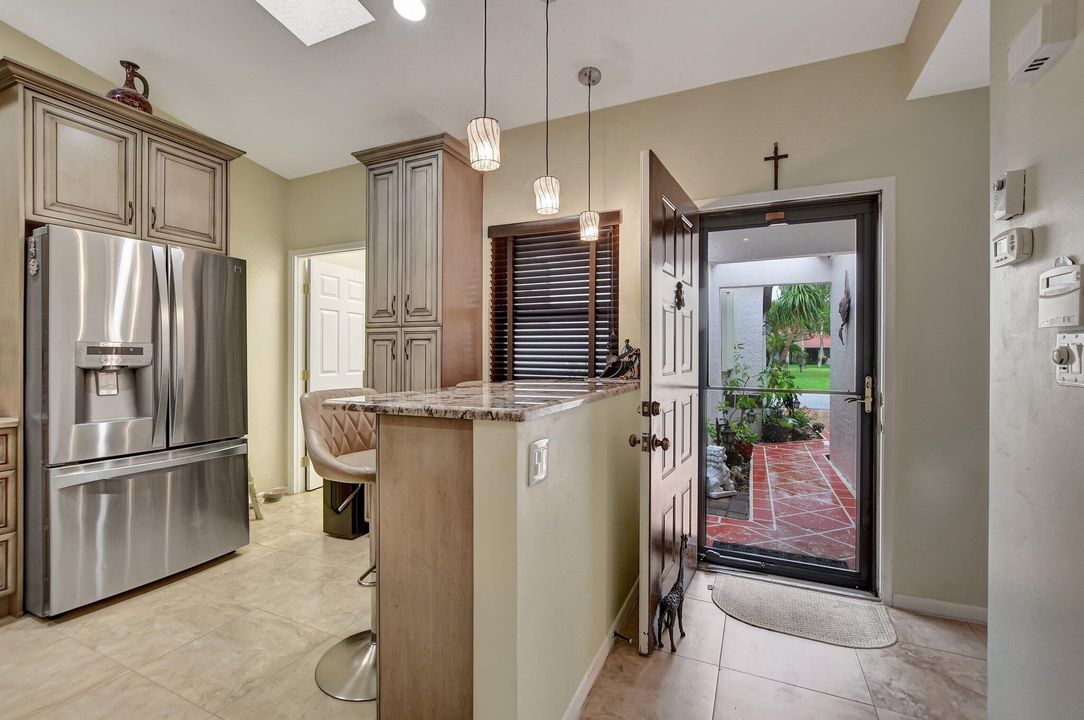 For Sale: $485,000 (2 beds, 2 baths, 1500 Square Feet)