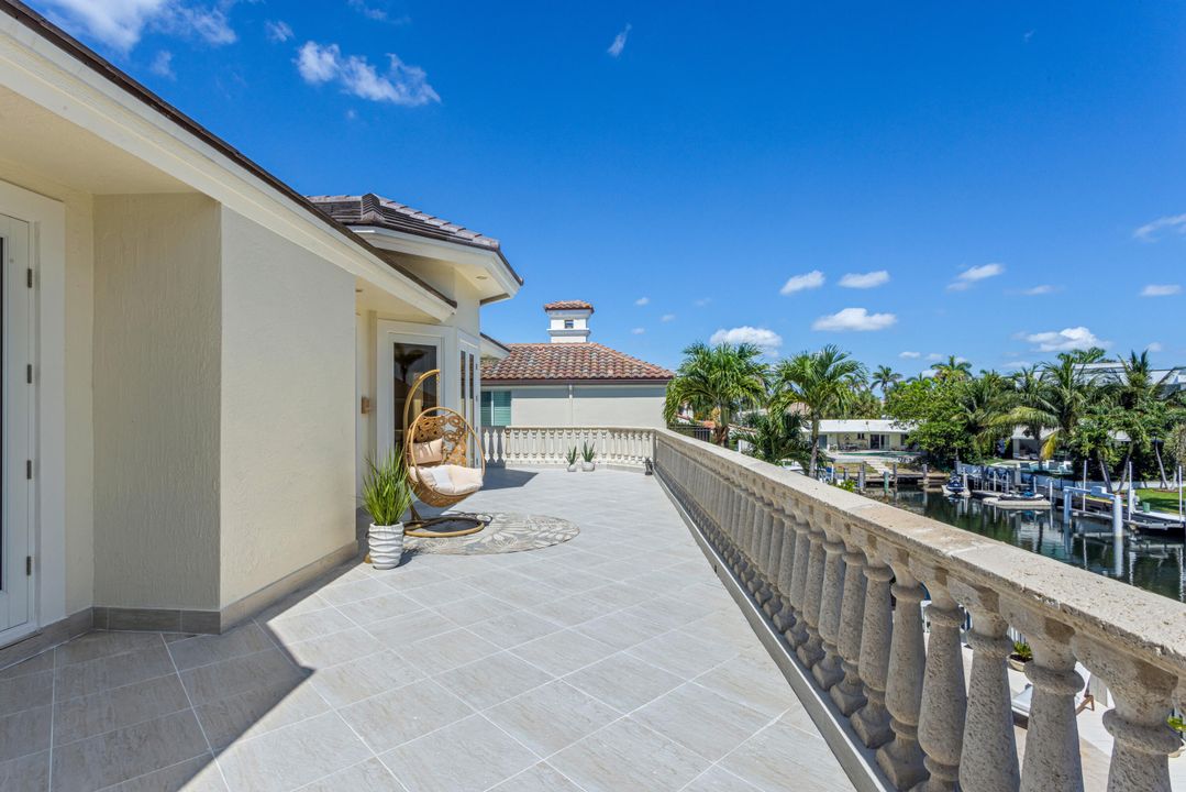 For Sale: $4,950,000 (5 beds, 5 baths, 4323 Square Feet)