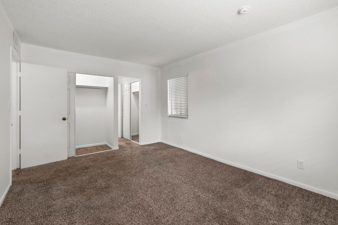 For Rent: $1,875 (2 beds, 2 baths, 936 Square Feet)