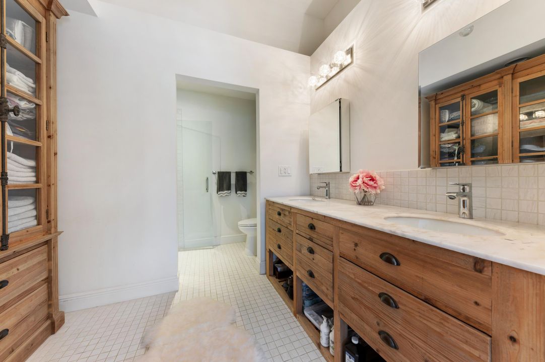 Active With Contract: $11,000 (2 beds, 2 baths, 1483 Square Feet)