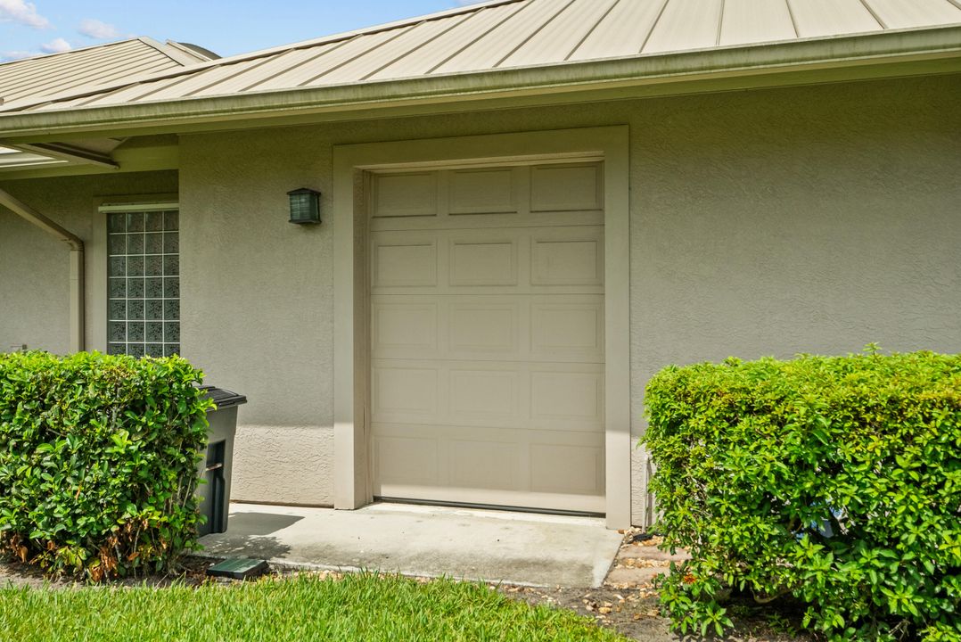 For Sale: $875,000 (3 beds, 2 baths, 2628 Square Feet)