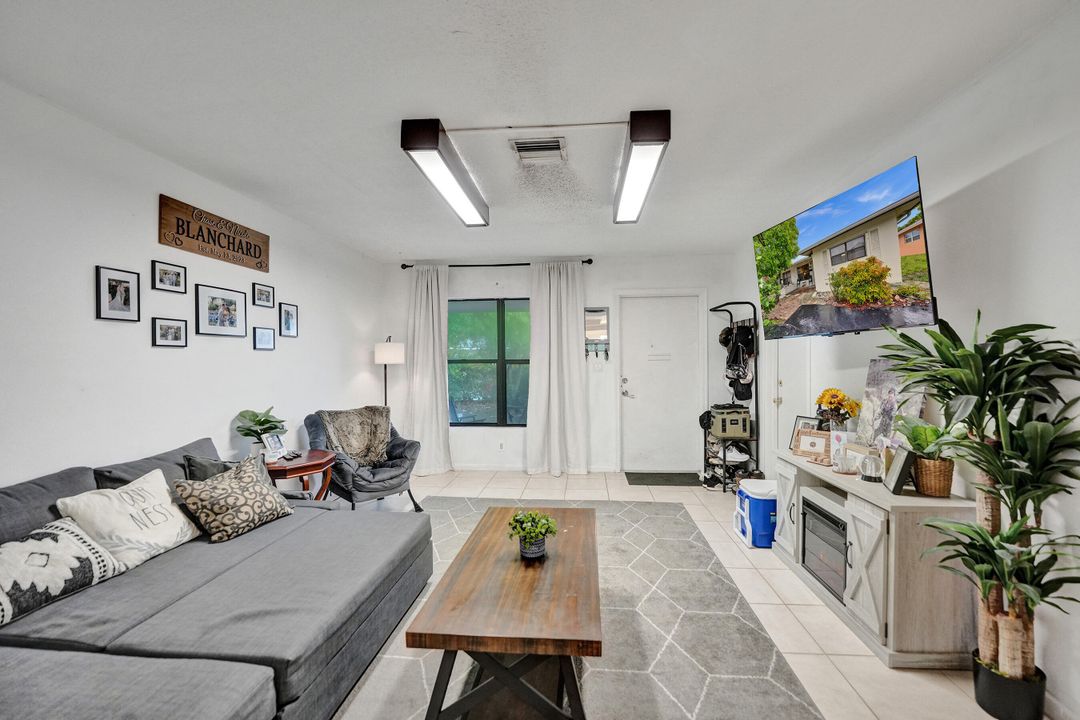 Active With Contract: $800,000 (0 beds, 0 baths, 2437 Square Feet)