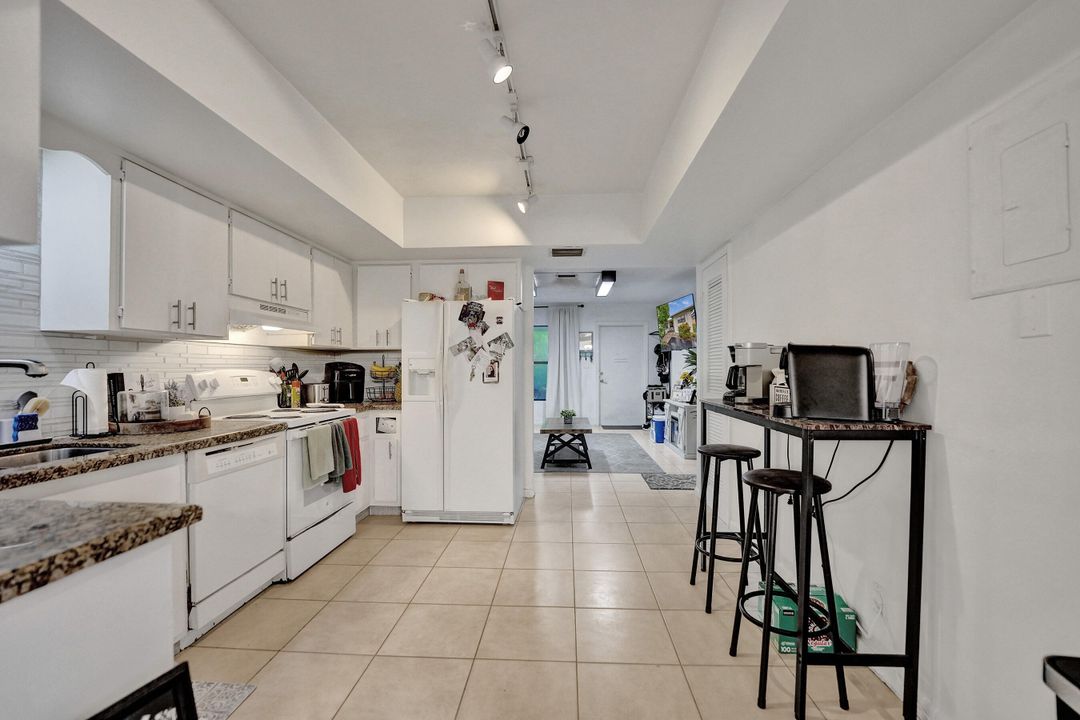 Active With Contract: $800,000 (0 beds, 0 baths, 2437 Square Feet)