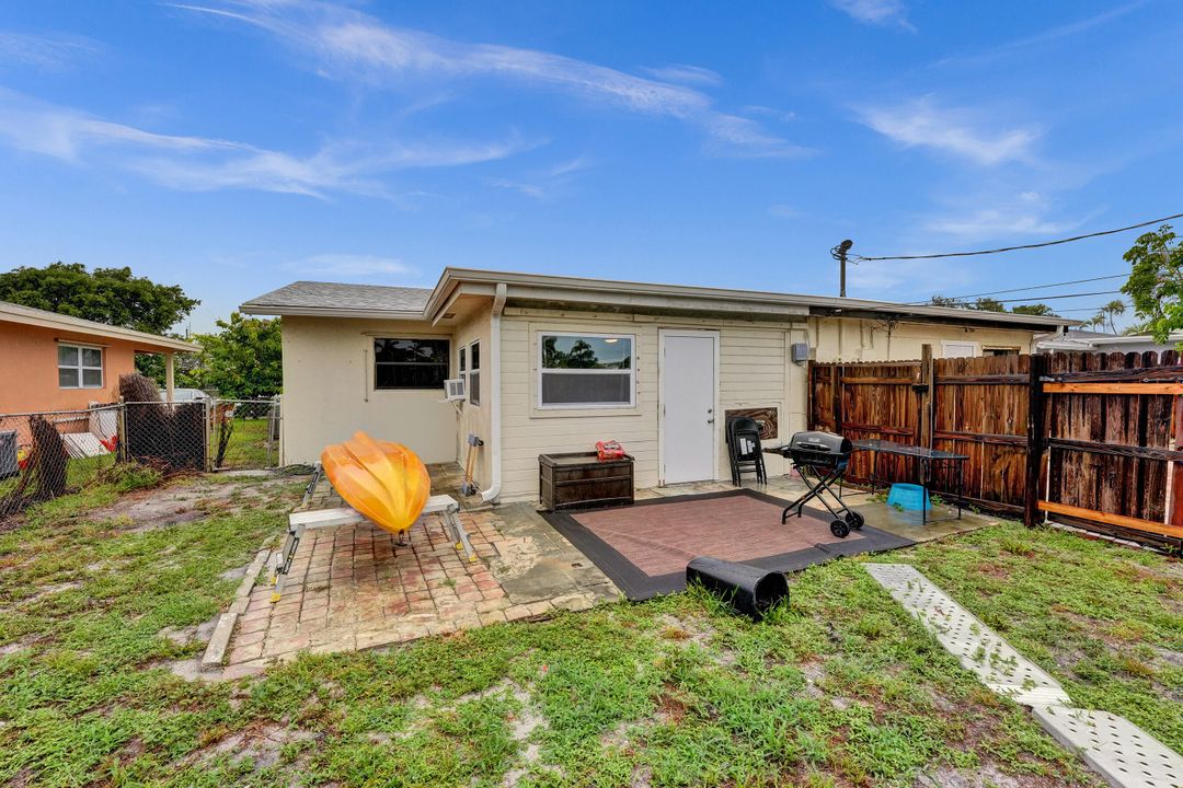 Active With Contract: $800,000 (0 beds, 0 baths, 2437 Square Feet)