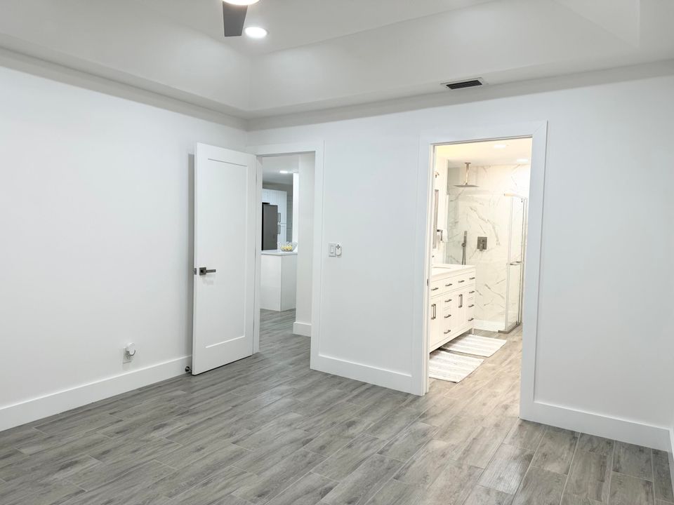 For Sale: $344,500 (2 beds, 2 baths, 1125 Square Feet)