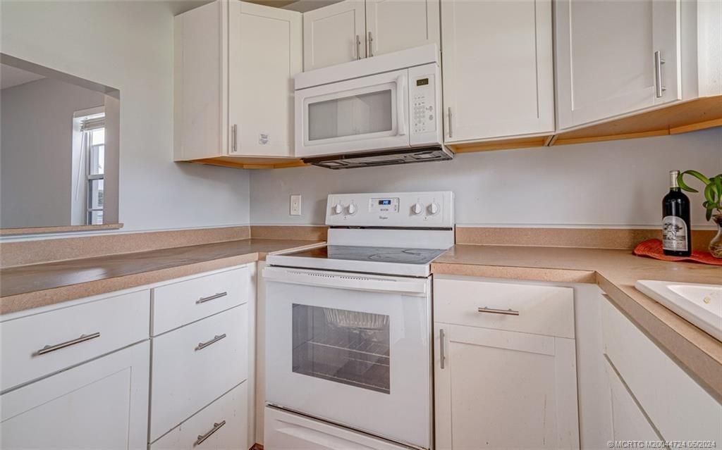 For Rent: $1,800 (2 beds, 2 baths, 1089 Square Feet)