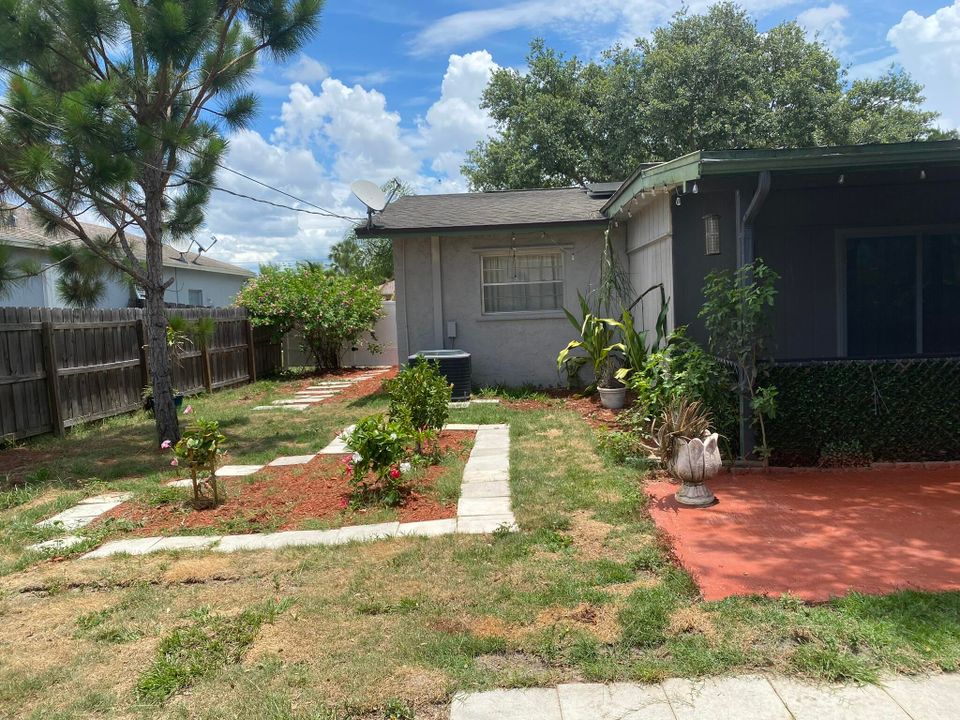 For Sale: $355,900 (3 beds, 2 baths, 1446 Square Feet)