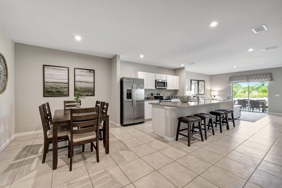 For Sale: $339,900 (3 beds, 2 baths, 1529 Square Feet)