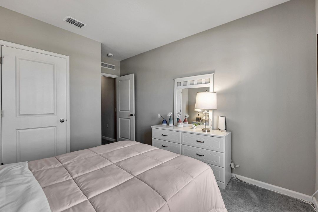 For Sale: $339,900 (3 beds, 2 baths, 1529 Square Feet)