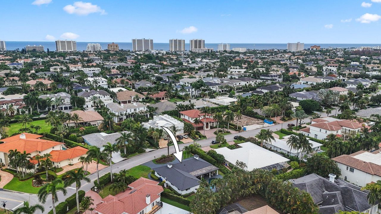 For Sale: $3,995,000 (3 beds, 3 baths, 2119 Square Feet)