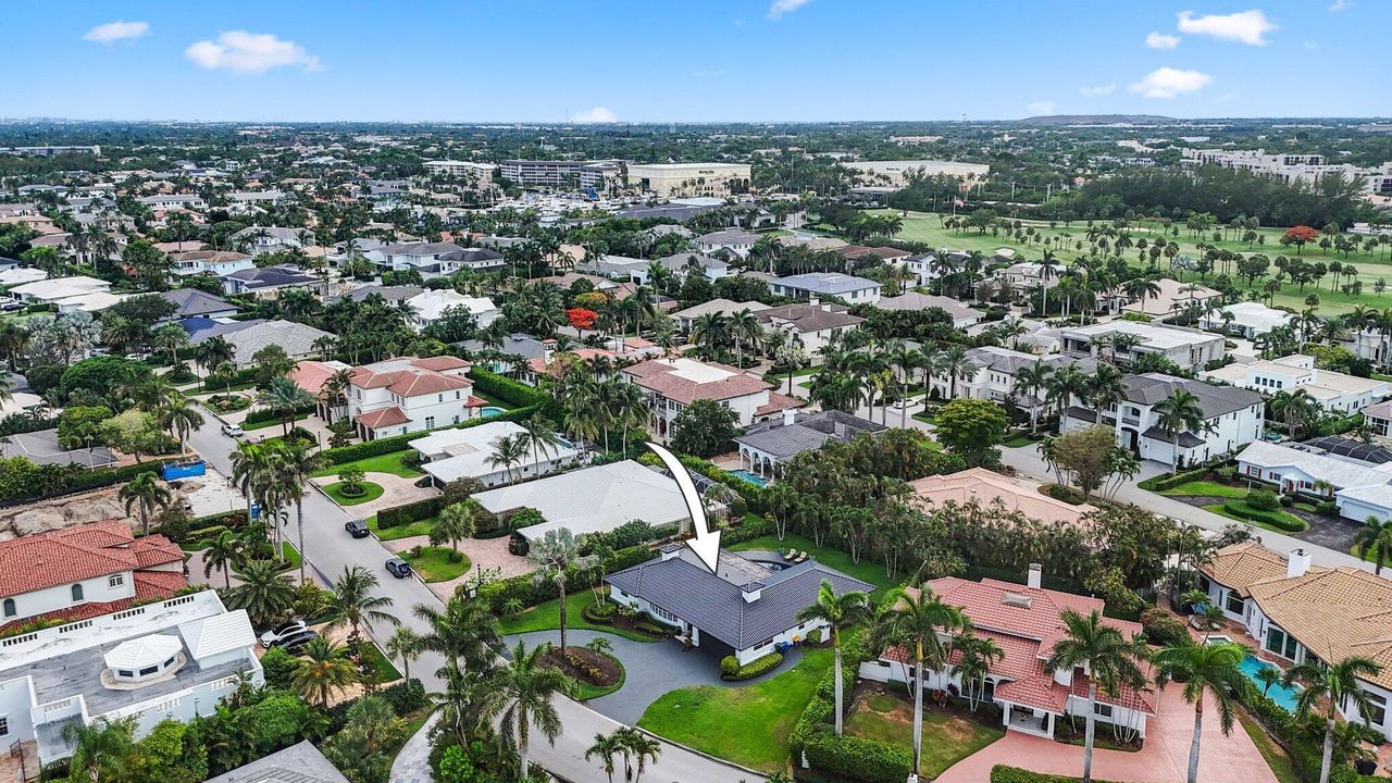 For Sale: $3,995,000 (3 beds, 3 baths, 2119 Square Feet)