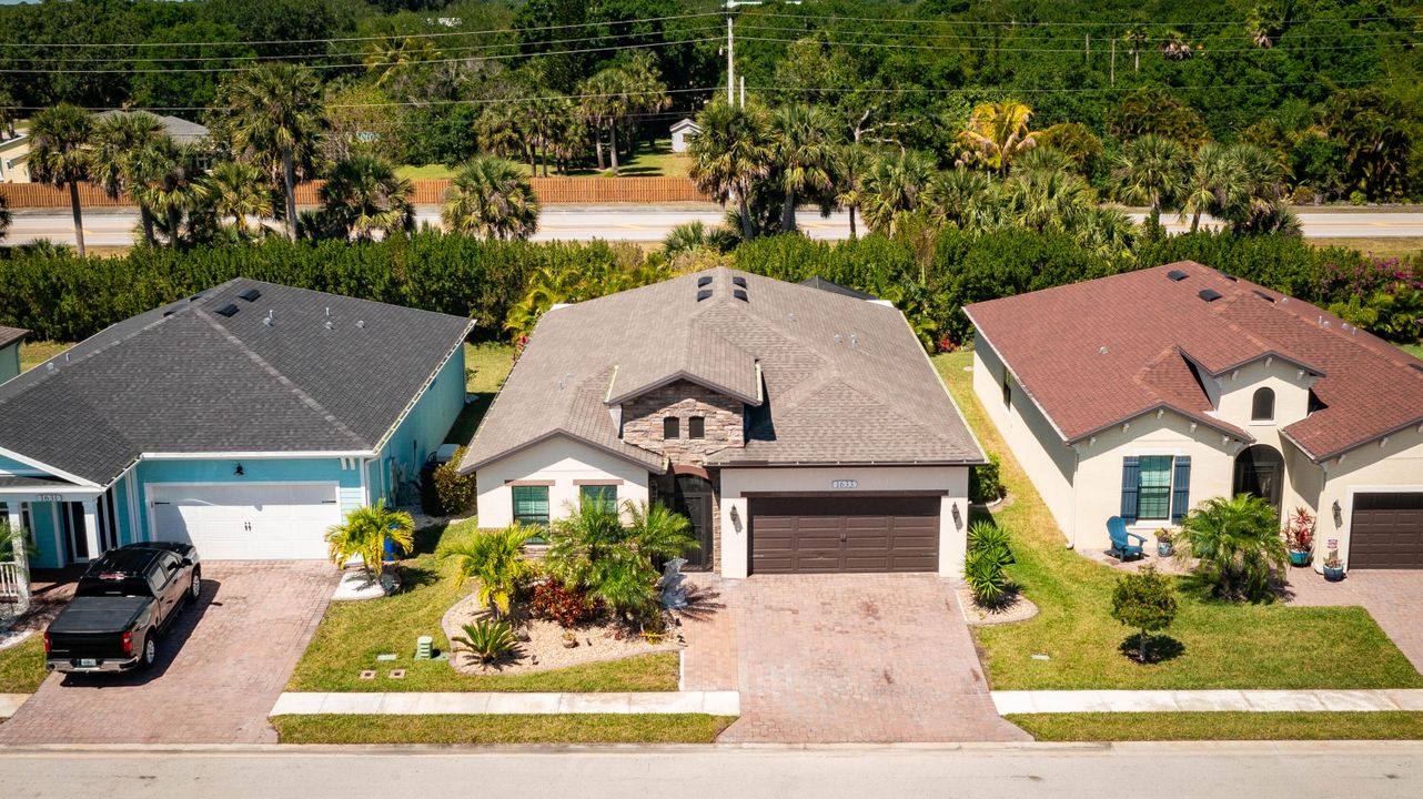 For Sale: $450,000 (3 beds, 2 baths, 2060 Square Feet)