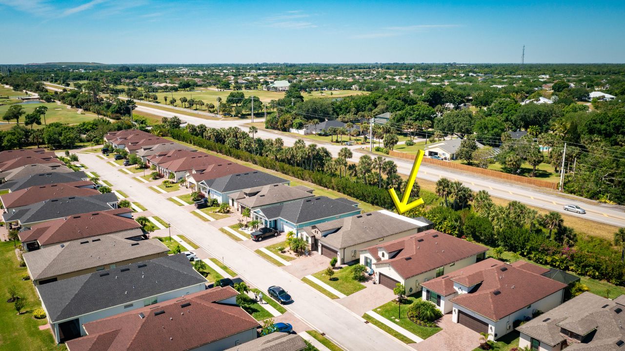 For Sale: $450,000 (3 beds, 2 baths, 2060 Square Feet)