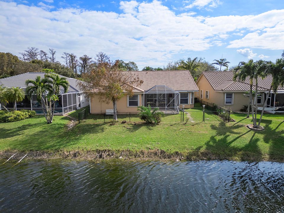 For Sale: $750,000 (4 beds, 2 baths, 2290 Square Feet)