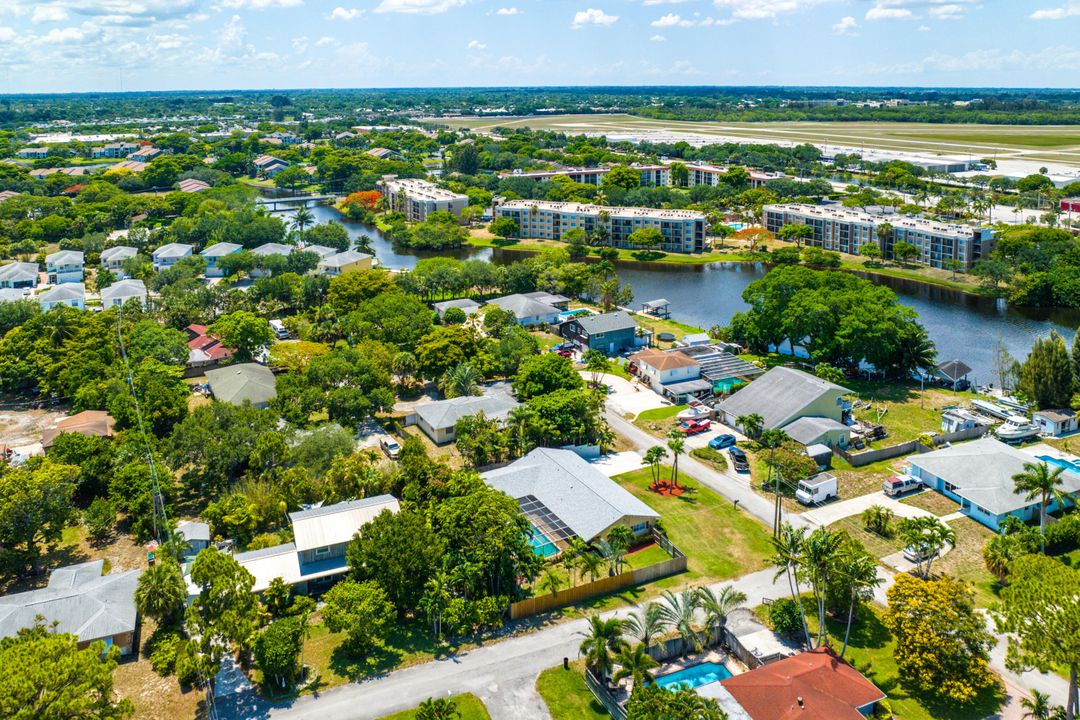 Active With Contract: $569,000 (3 beds, 2 baths, 1922 Square Feet)