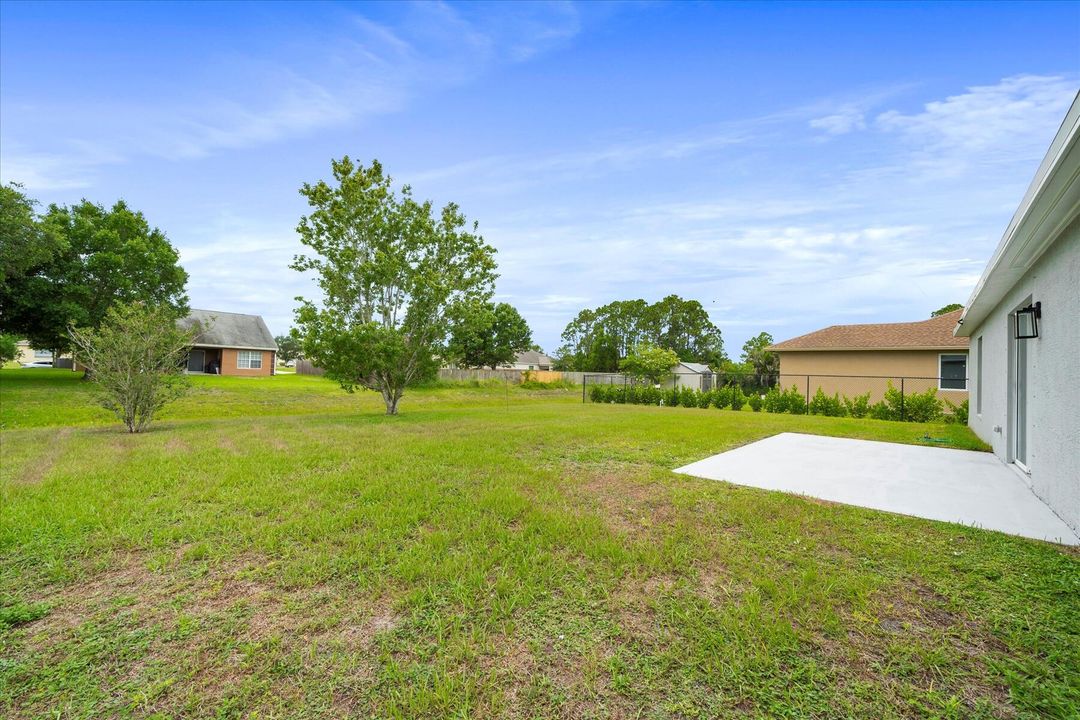 For Sale: $380,000 (3 beds, 2 baths, 1351 Square Feet)