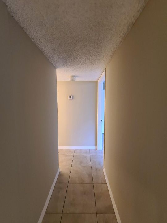 For Rent: $1,550 (1 beds, 1 baths, 775 Square Feet)