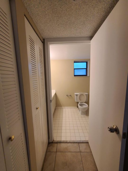 For Rent: $1,550 (1 beds, 1 baths, 775 Square Feet)