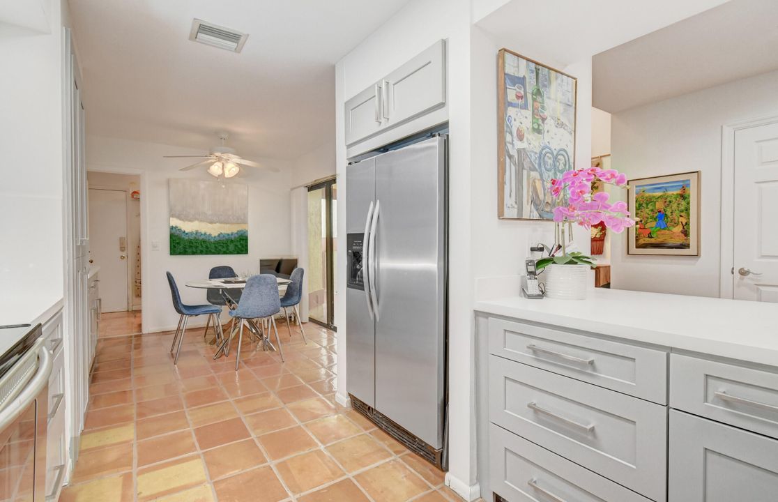 For Sale: $385,000 (2 beds, 2 baths, 1554 Square Feet)