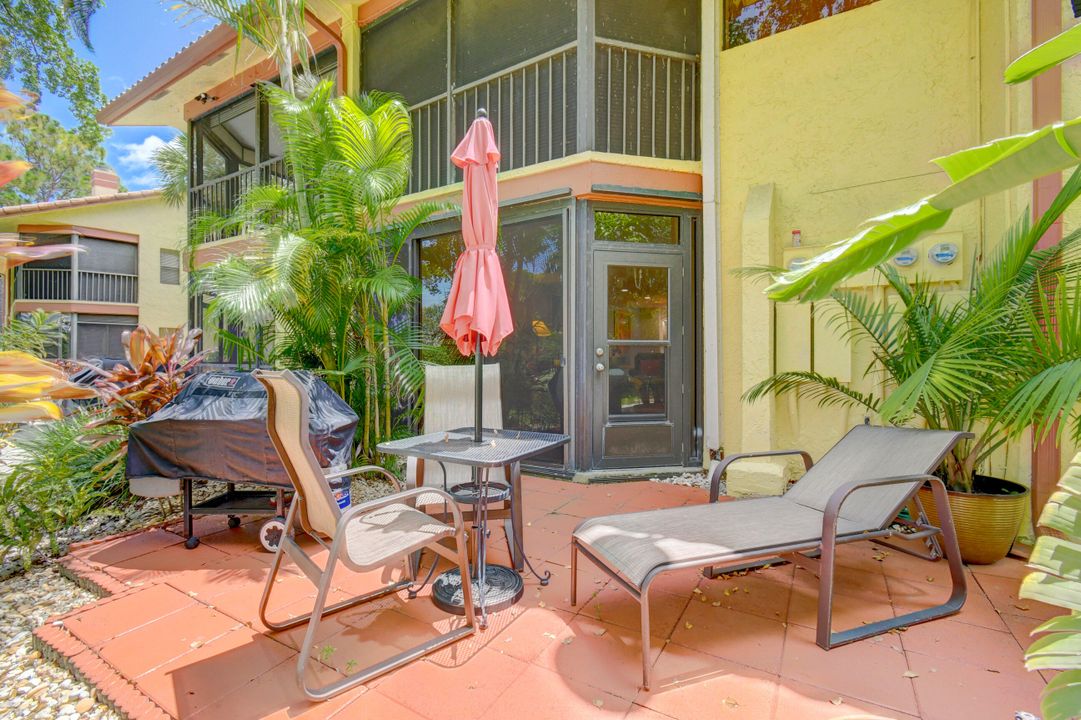 For Sale: $385,000 (2 beds, 2 baths, 1554 Square Feet)