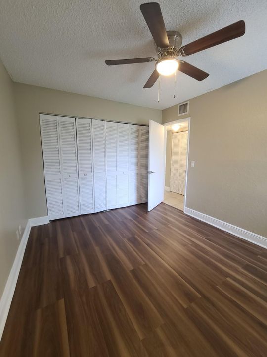 For Rent: $1,950 (2 beds, 2 baths, 904 Square Feet)