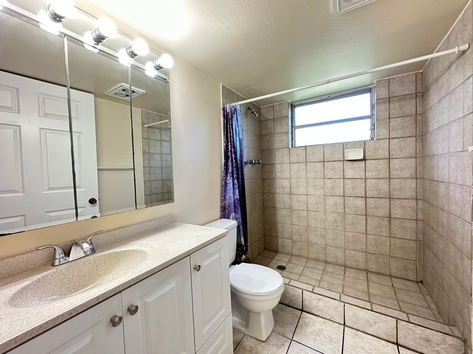 For Sale: $259,000 (2 beds, 2 baths, 1155 Square Feet)