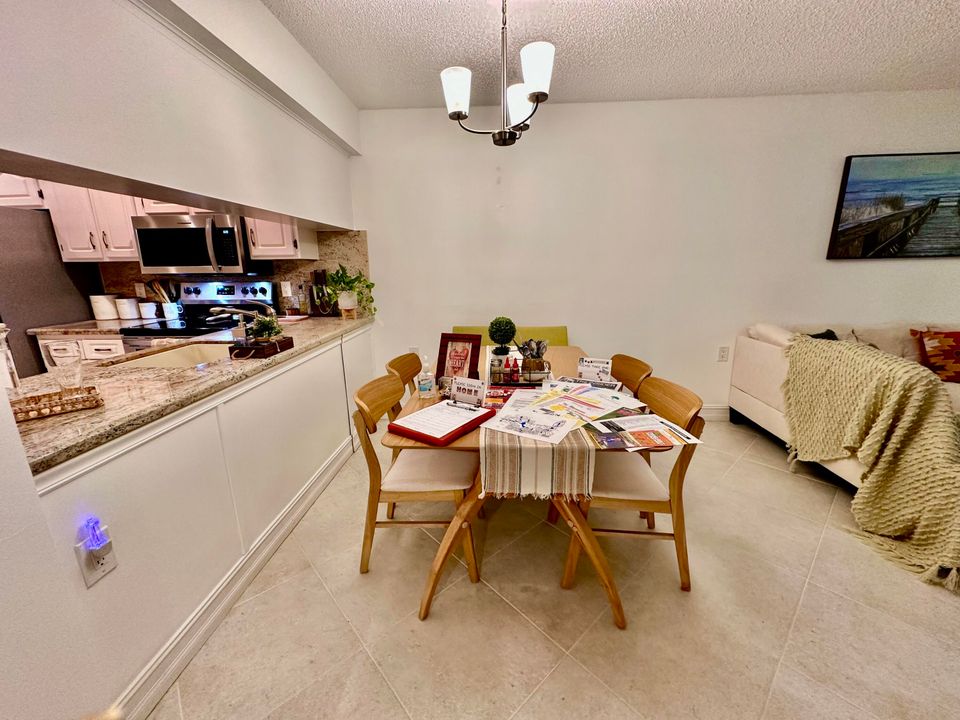 En Venta: $198,900 (2 camas, 2 baños, 962 Pies cuadrados)