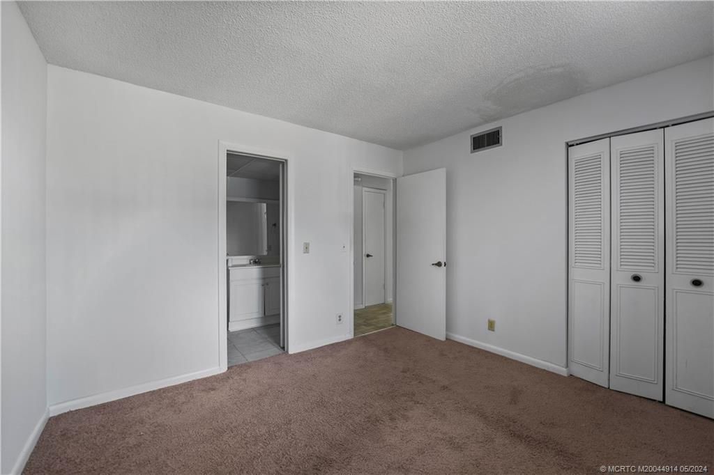 For Rent: $1,800 (2 beds, 2 baths, 969 Square Feet)