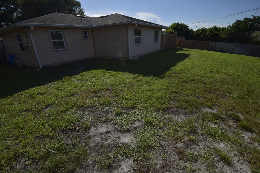 For Sale: $469,000 (3 beds, 2 baths, 1616 Square Feet)