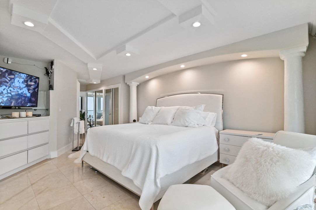 For Sale: $1,495,000 (2 beds, 2 baths, 1423 Square Feet)