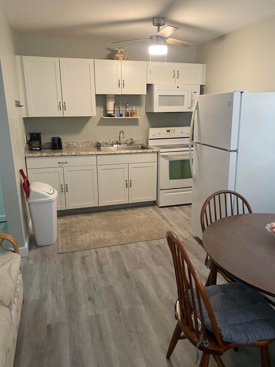 For Rent: $1,500 (1 beds, 1 baths, 432 Square Feet)