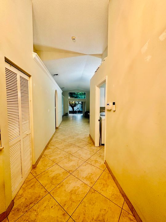 En Venta: $535,000 (3 camas, 2 baños, 1795 Pies cuadrados)