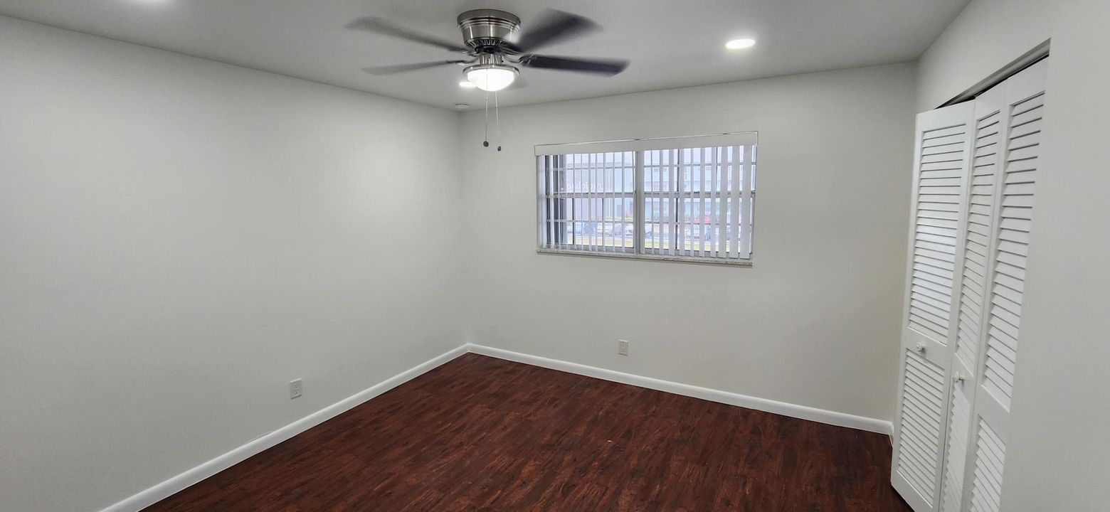 For Sale: $324,500 (2 beds, 2 baths, 1014 Square Feet)