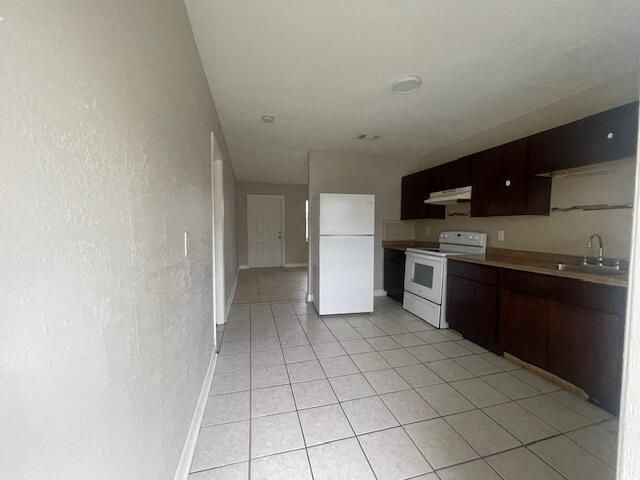 For Rent: $1,550 (2 beds, 1 baths, 1100 Square Feet)