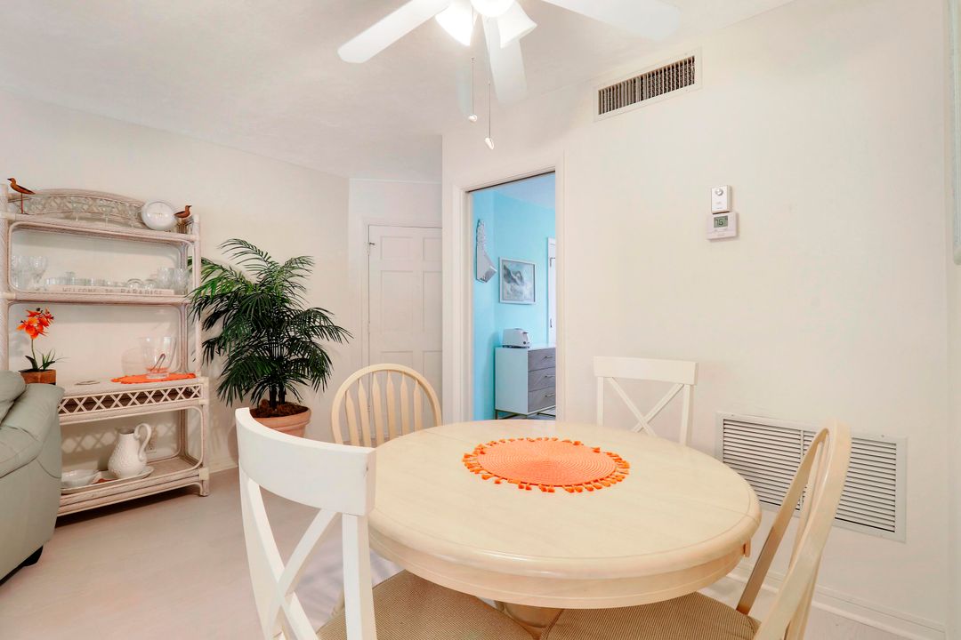 For Sale: $339,000 (2 beds, 2 baths, 1072 Square Feet)