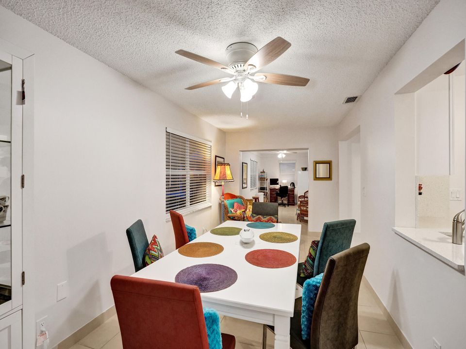 For Sale: $379,000 (2 beds, 2 baths, 1527 Square Feet)