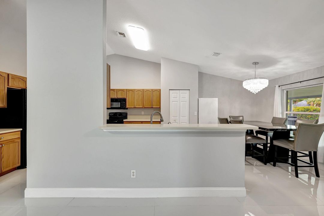 For Sale: $429,900 (4 beds, 2 baths, 2121 Square Feet)