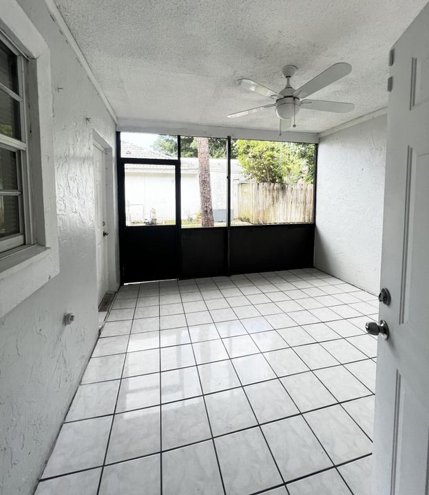 Active With Contract: $2,800 (3 beds, 2 baths, 5952 Square Feet)