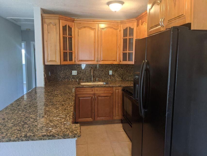 For Sale: $367,400 (3 beds, 1 baths, 960 Square Feet)