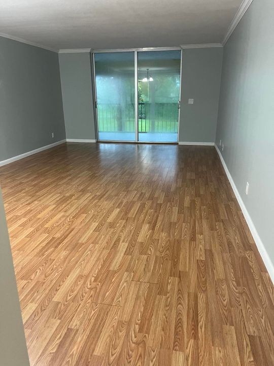 En Venta: $259,000 (2 camas, 2 baños, 1044 Pies cuadrados)