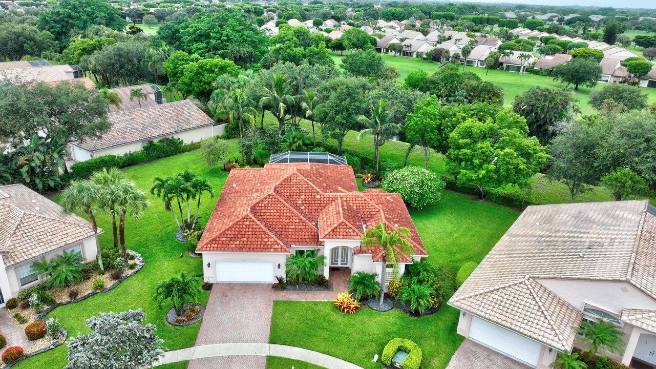 For Sale: $789,000 (3 beds, 2 baths, 2469 Square Feet)