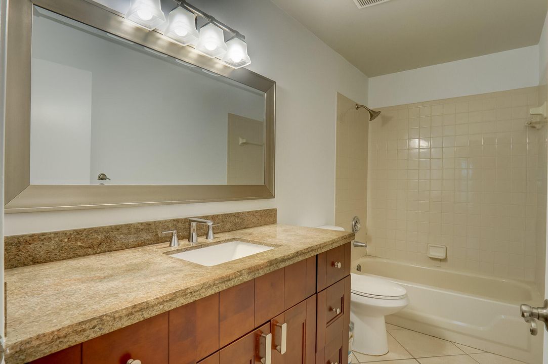 Active With Contract: $2,500 (3 beds, 2 baths, 1348 Square Feet)