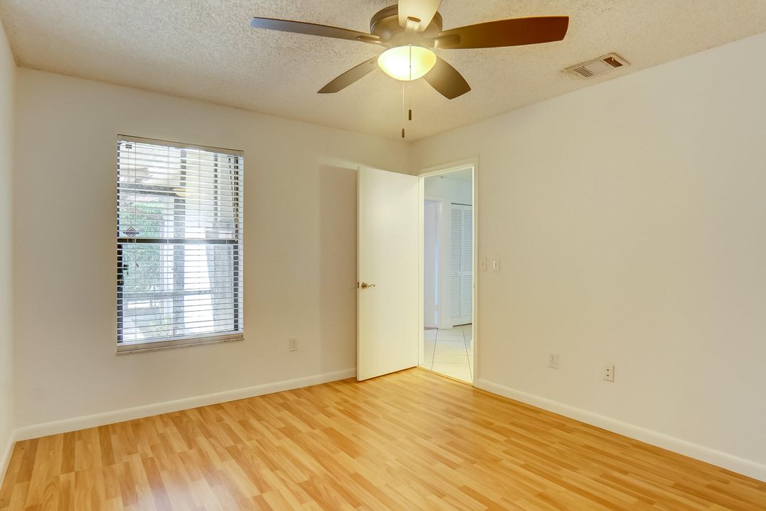 Active With Contract: $2,500 (3 beds, 2 baths, 1348 Square Feet)