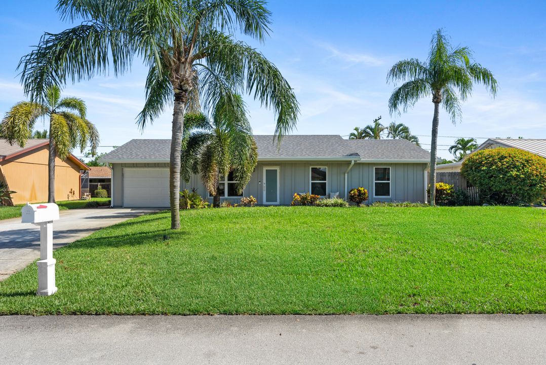 For Sale: $524,900 (3 beds, 2 baths, 1316 Square Feet)