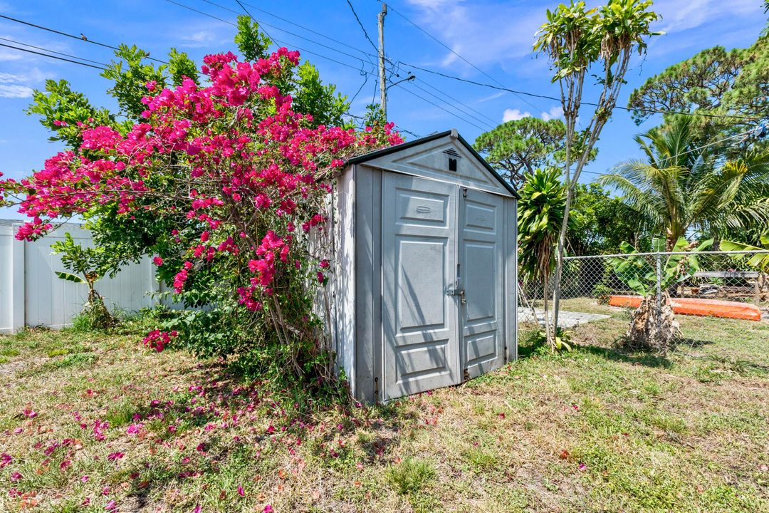 For Sale: $525,000 (3 beds, 2 baths, 1312 Square Feet)