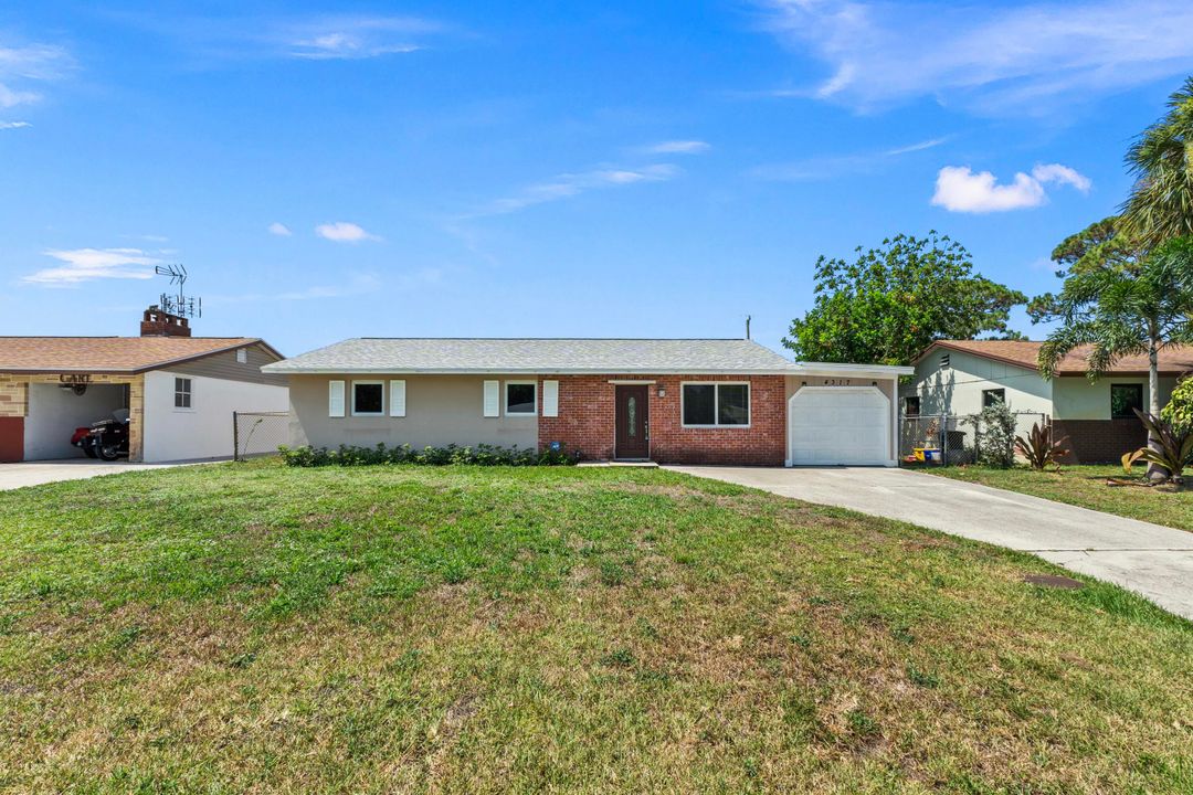 For Sale: $525,000 (3 beds, 2 baths, 1312 Square Feet)